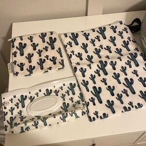 Itzy Ritzy Catcus Wipes Pouch, Snack Bag, and Wet Bag